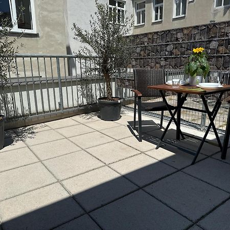 Appartamento Klein Aber Fein Mit Terrasse Vienna Esterno foto