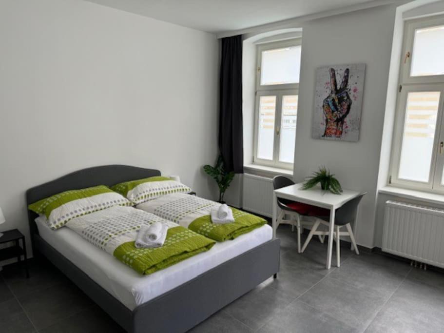Appartamento Klein Aber Fein Mit Terrasse Vienna Esterno foto